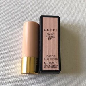 Gucci Matte Lip Colour in Goldie red 25 mini size